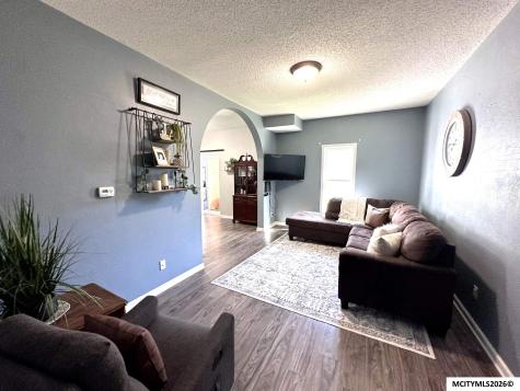 915 N Jefferson Avenue Mason City IA 50401