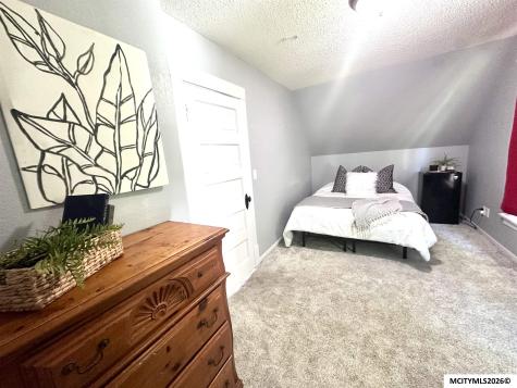 915 N Jefferson Avenue Mason City IA 50401