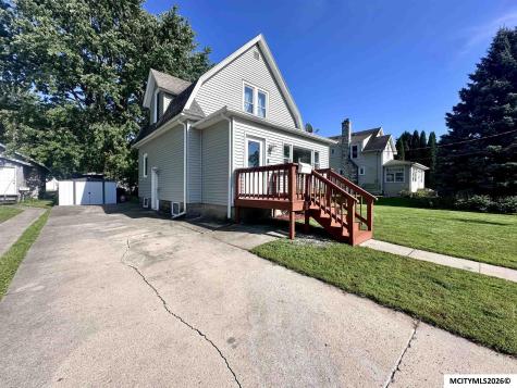 915 N Jefferson Avenue Mason City IA 50401