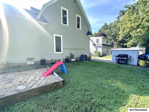 915 N Jefferson Avenue Mason City IA 50401
