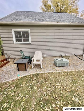 1002 S Lake Street Lake Mills IA 50450