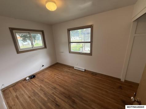 2705 S Adams Avenue Mason City IA 50401