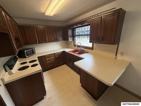 2705 S Adams Avenue Mason City IA 50401