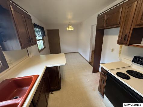 2705 S Adams Avenue Mason City IA 50401