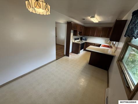 2705 S Adams Avenue Mason City IA 50401