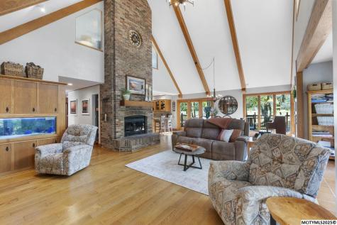 21748 A Owl Avenue Mason City IA 50401