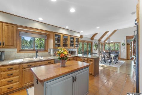 21748 A Owl Avenue Mason City IA 50401