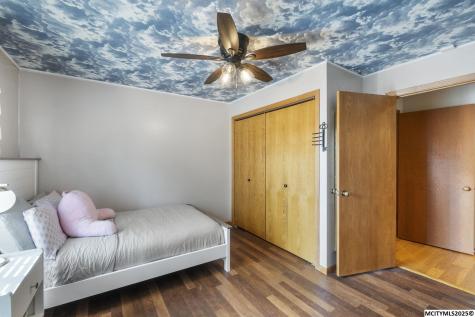 21748 A Owl Avenue Mason City IA 50401