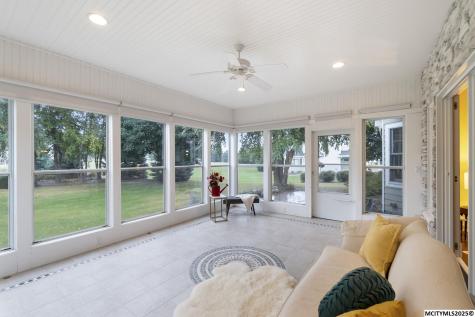 125 Pebble Creek Drive Mason City IA 50401