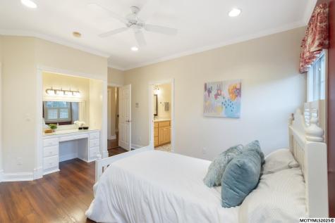 125 Pebble Creek Drive Mason City IA 50401