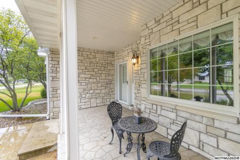 125 Pebble Creek Drive Mason City IA 50401