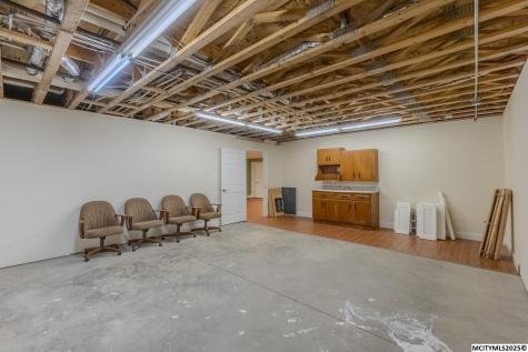 125 Pebble Creek Drive Mason City IA 50401