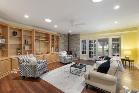 125 Pebble Creek Drive Mason City IA 50401