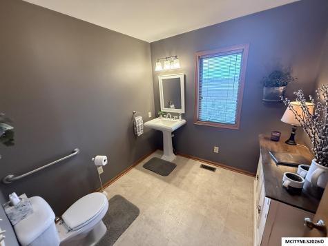 35560 A 180th Avenue Forest City IA 50436