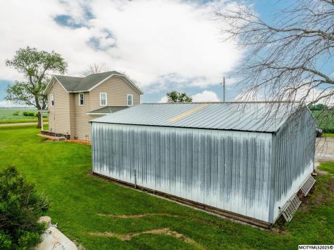 12489 285th Street Mason City IA 50401