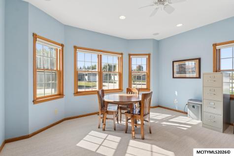 2916 Sunrise Court Mason City IA 50401