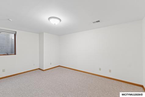 2916 Sunrise Court Mason City IA 50401