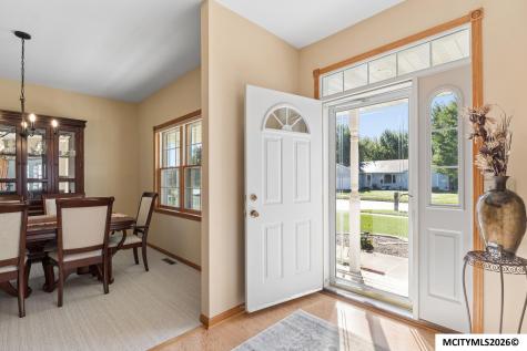2916 Sunrise Court Mason City IA 50401