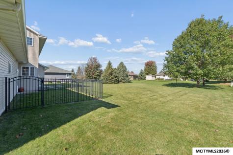 2916 Sunrise Court Mason City IA 50401