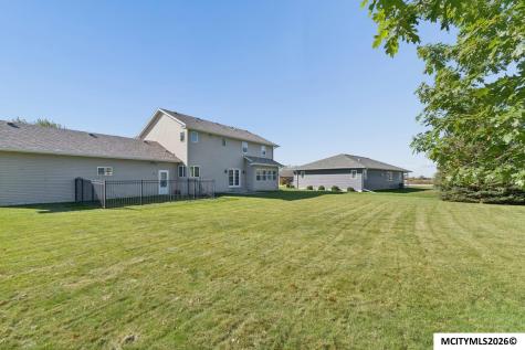 2916 Sunrise Court Mason City IA 50401