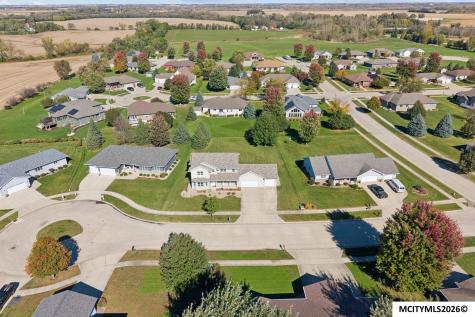 2916 Sunrise Court Mason City IA 50401