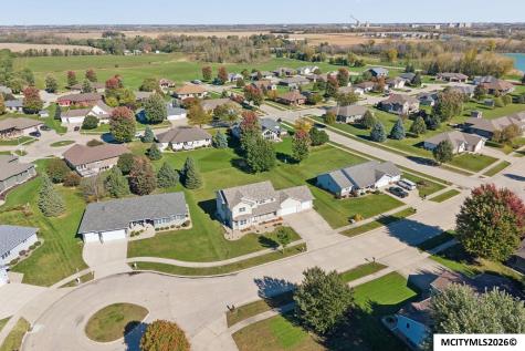 2916 Sunrise Court Mason City IA 50401