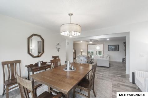 740 Briarstone Drive Mason City IA 50401