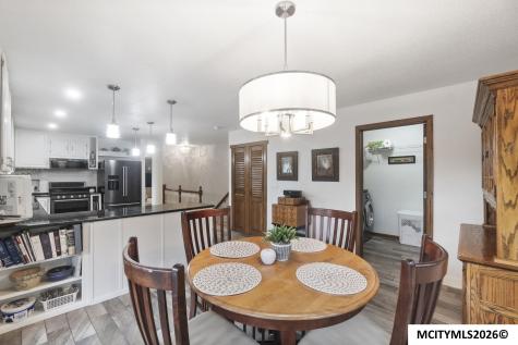 740 Briarstone Drive Mason City IA 50401