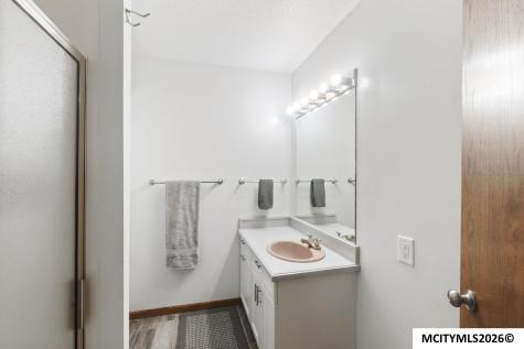 740 Briarstone Drive Mason City IA 50401