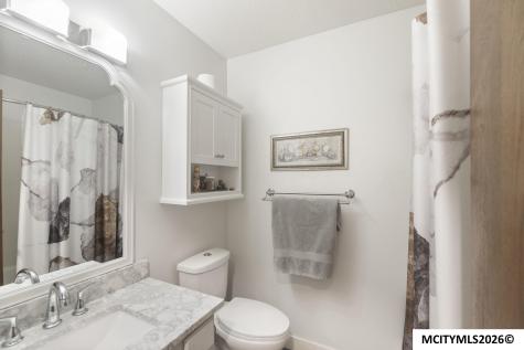 740 Briarstone Drive Mason City IA 50401