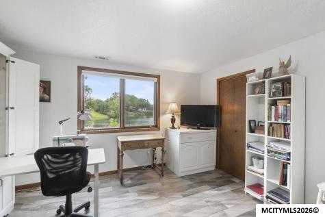 740 Briarstone Drive Mason City IA 50401