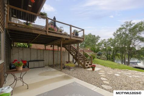 740 Briarstone Drive Mason City IA 50401