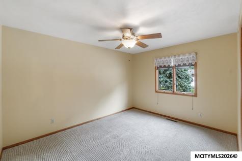 1021 15th SE Mason City IA 50401