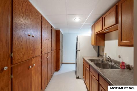 1021 15th SE Mason City IA 50401