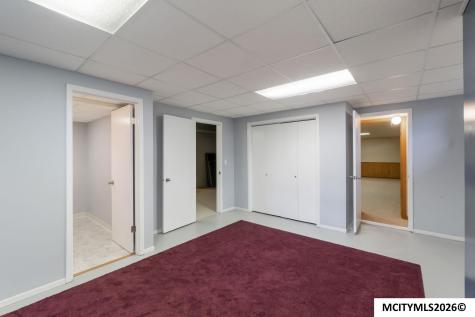 1021 15th SE Mason City IA 50401