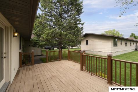 1021 15th SE Mason City IA 50401