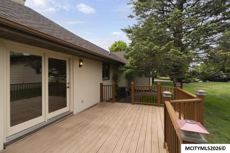 1021 15th SE Mason City IA 50401
