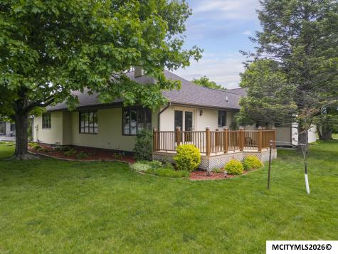 1021 15th SE Mason City IA 50401