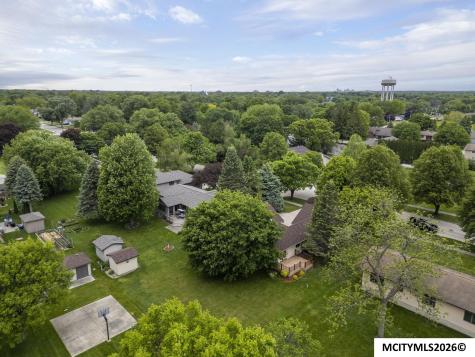 1021 15th SE Mason City IA 50401