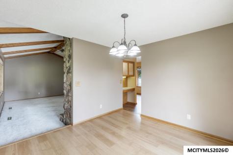 1021 15th SE Mason City IA 50401