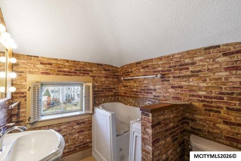 628 Walnut Street Osage IA 50461