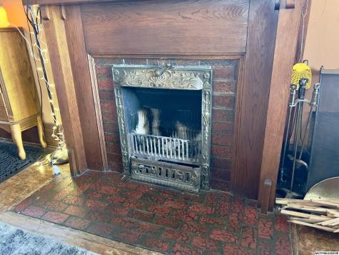 1602 Clark Street Charles City IA 50616