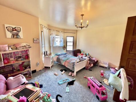 1602 Clark Street Charles City IA 50616