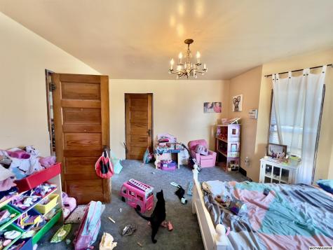 1602 Clark Street Charles City IA 50616