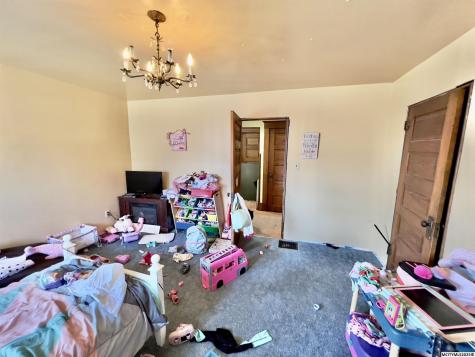 1602 Clark Street Charles City IA 50616