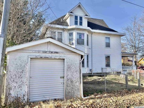 1602 Clark Street Charles City IA 50616