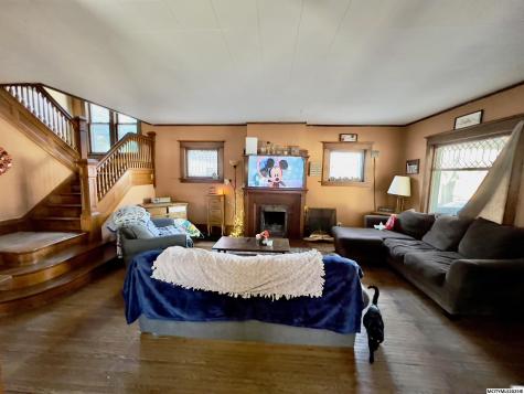 1602 Clark Street Charles City IA 50616