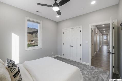 1757 S Illinois Mason City IA 50401