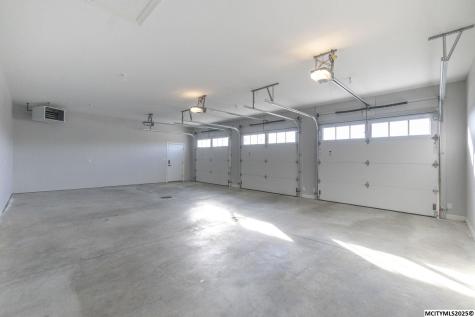 1757 S Illinois Mason City IA 50401