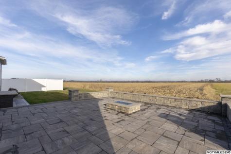 1757 S Illinois Mason City IA 50401